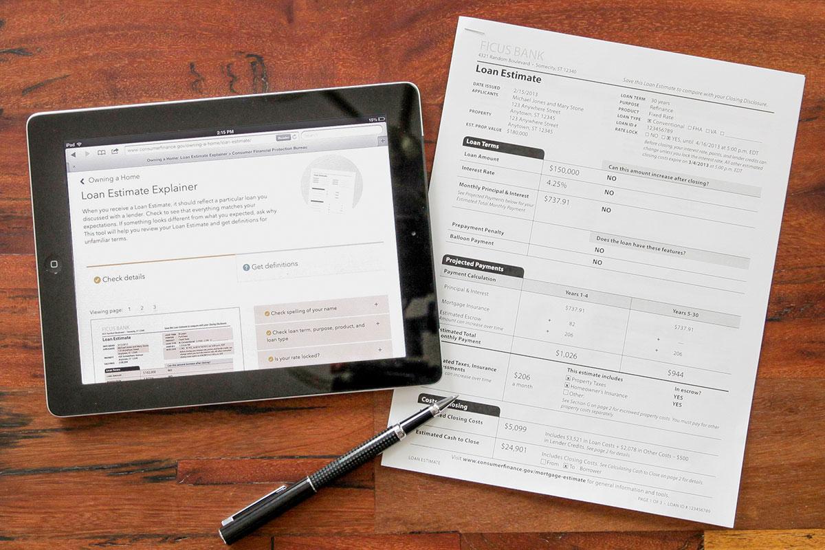 On the right, the new Loan Estimate form. On the left, a web page that helps
to explain it.
